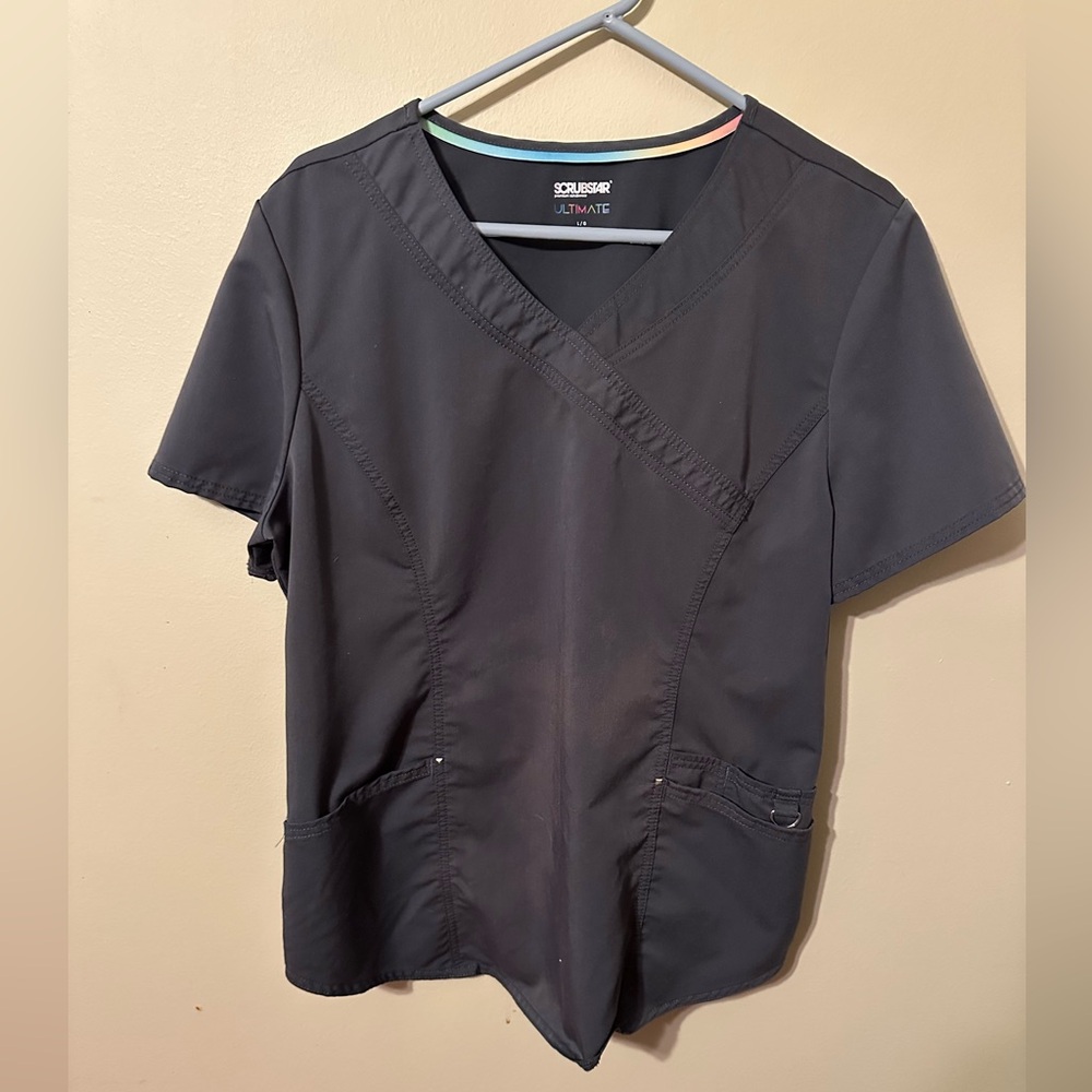 Scrubstar Ultimate Charcoal Scrub Top, size large, like new